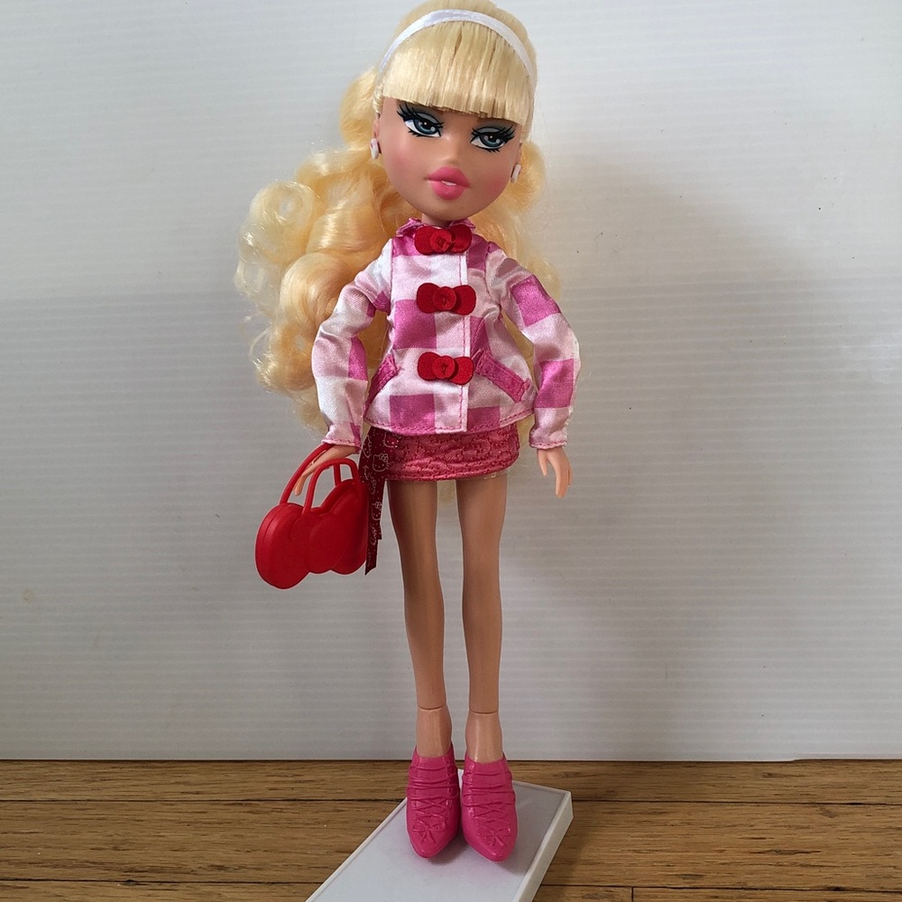 Bratz Hello Kitty Cloe Doll